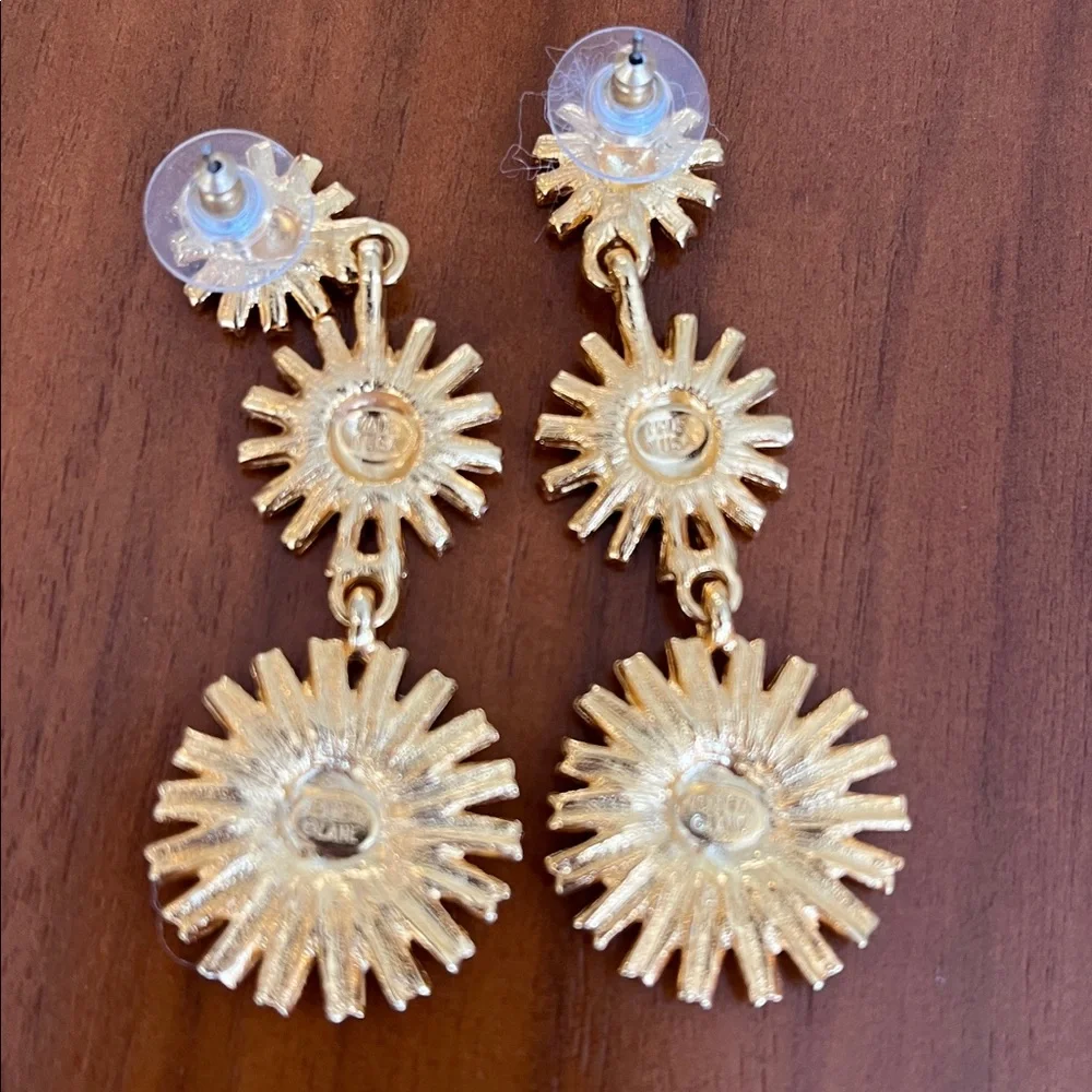 Like new ! Kenneth Jay Lane Delicate Pink Daisy Drop Earrings white pink gold - Picture 6 of 8